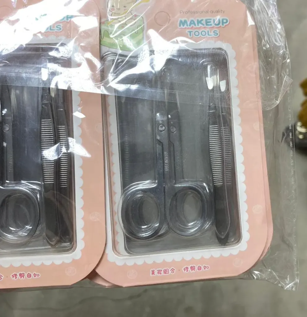 Eyebrow clip and scissors